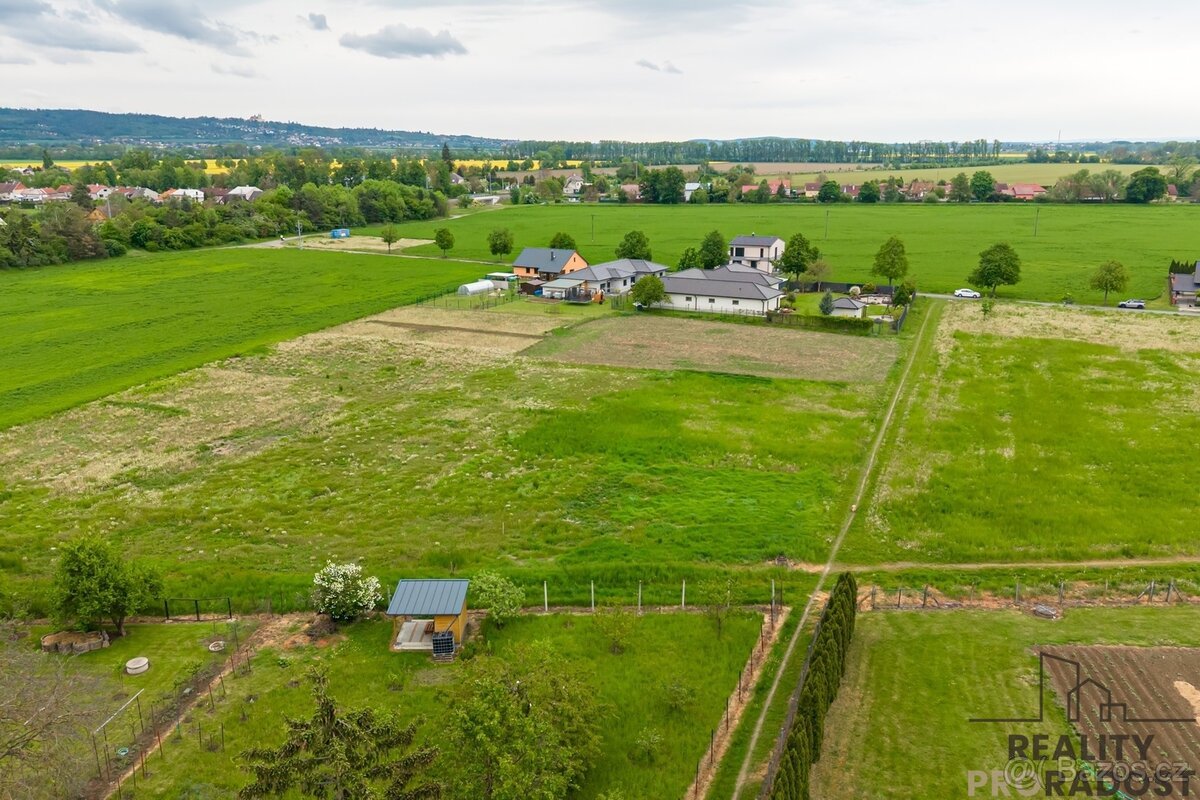 Prodej investičního stavebního pozemku 629 m², Bohuňovice, o