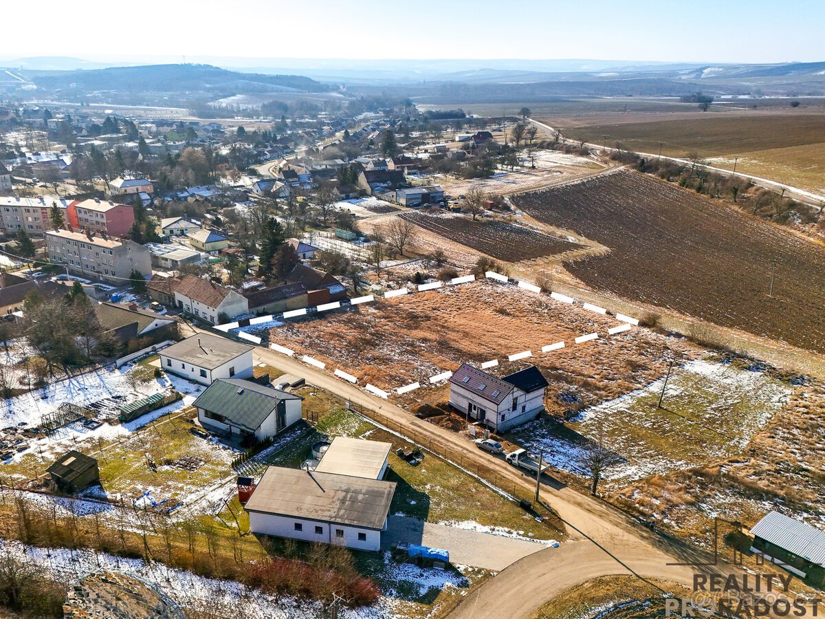 Prodej pozemku 4986, Bohdalice-Pavlovice, okres Vyškov