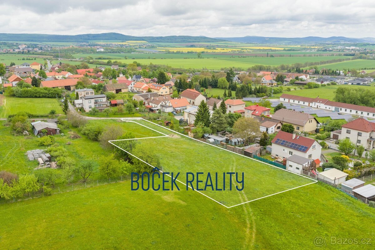 Prodej stavebního pozemku 2 431 m², Újezd u Hořovic
