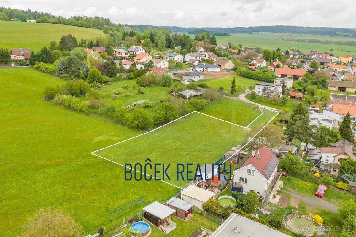 Prodej stavebního pozemku 2 431 m², Újezd u Hořovic