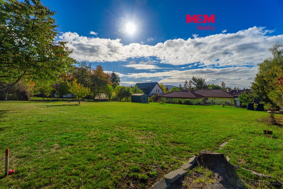 Prodej pozemku k bydlení, 996 m², Kamenice, Nová Hospoda