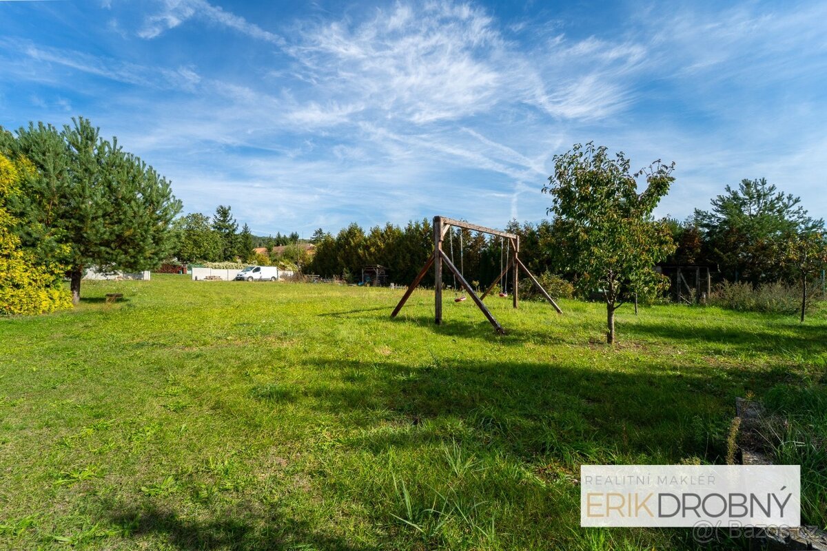 STAVEBNÍ POZEMEK 1 173 m2 – SVOBODNÁ VES