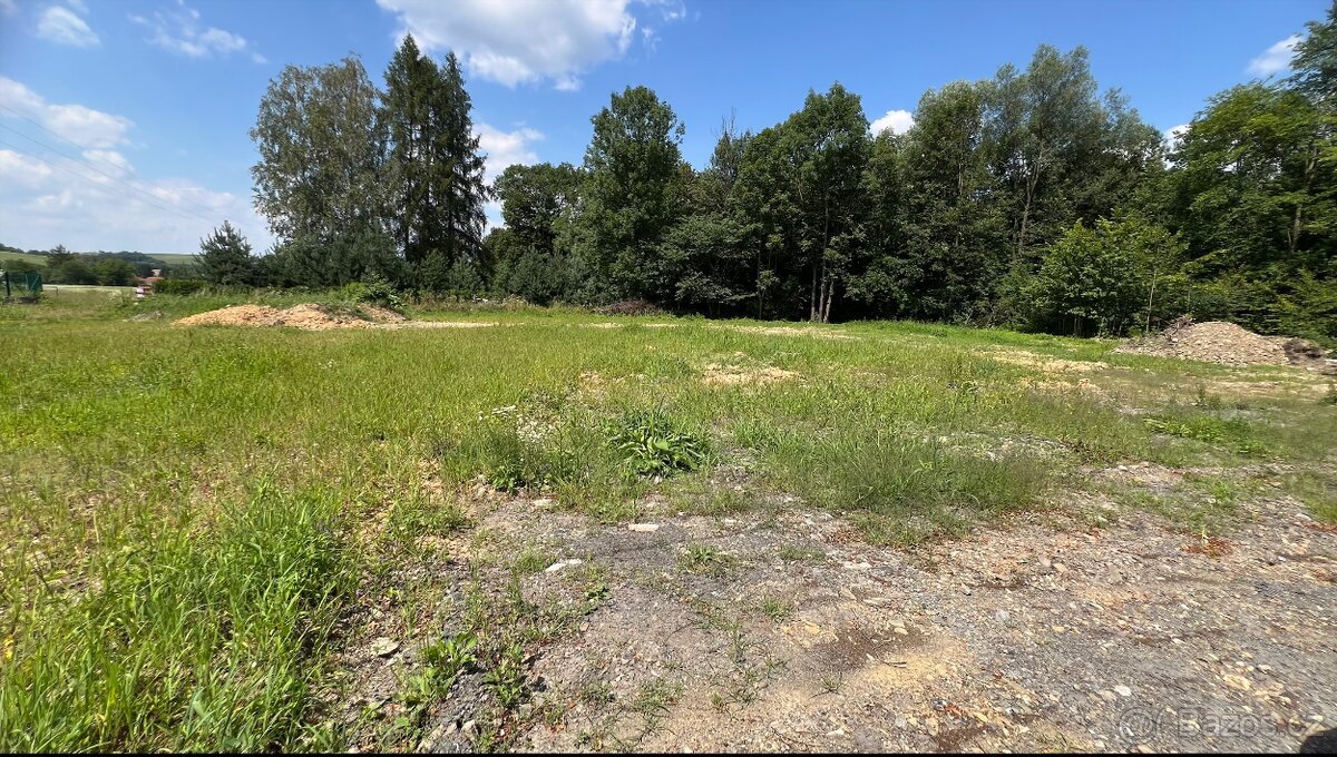Stavební pozemek - Hukvaldy 984 m²
