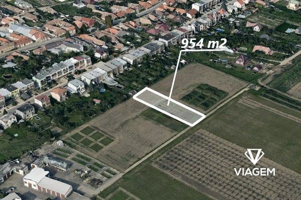 Spekulační - rezidenční 954 m², Podíl 67 % o výměře 636 m²