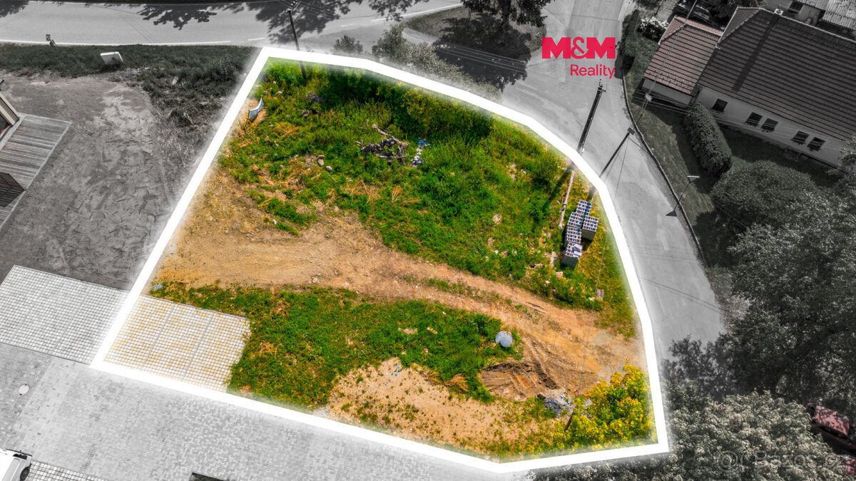 Prodej pozemku k bydlení, 800 m², Bližná, Černá v Pošumaví