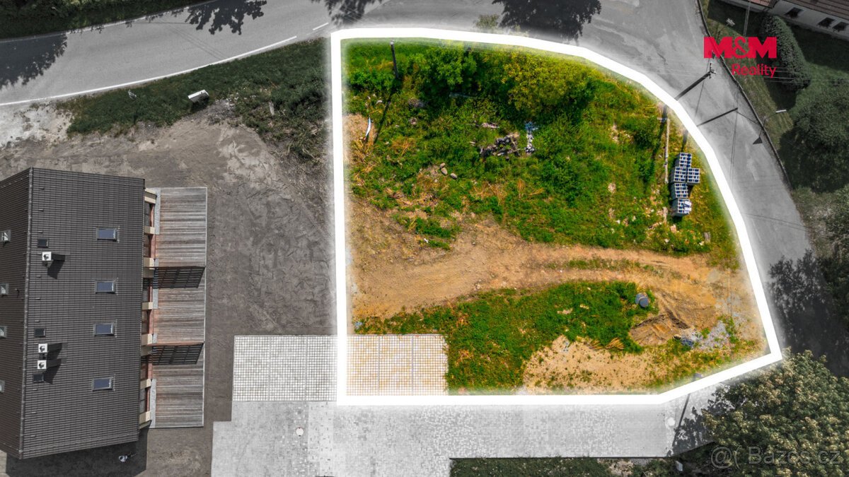 Prodej pozemku k bydlení, 800 m², Bližná, Černá v Pošumaví