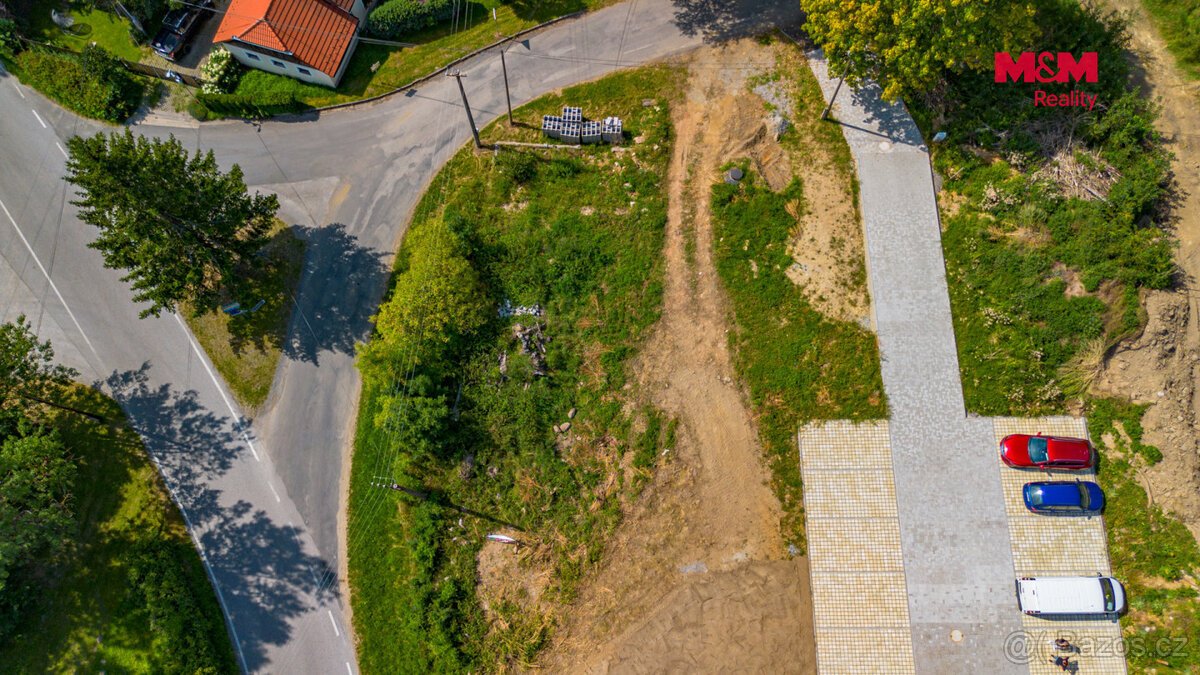 Prodej pozemku k bydlení, 800 m², Bližná, Černá v Pošumaví