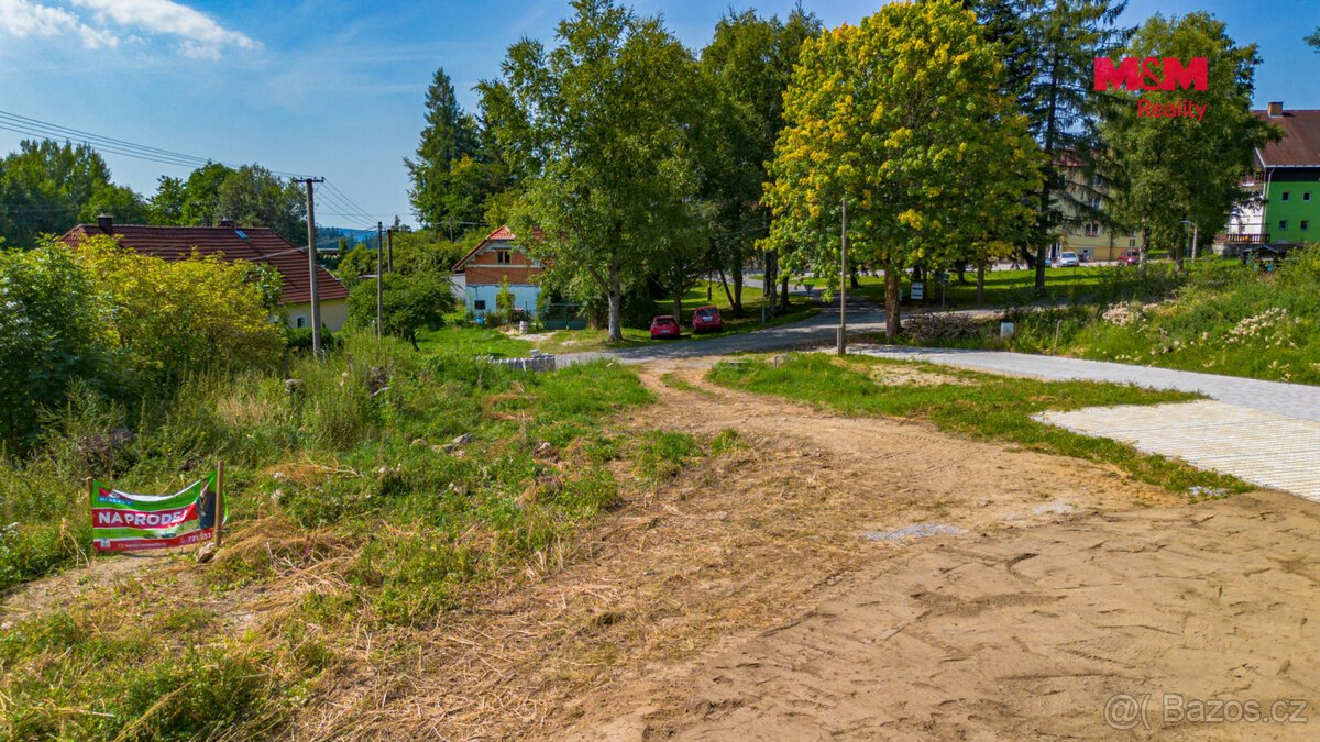 Prodej pozemku k bydlení, 800 m², Bližná, Černá v Pošumaví