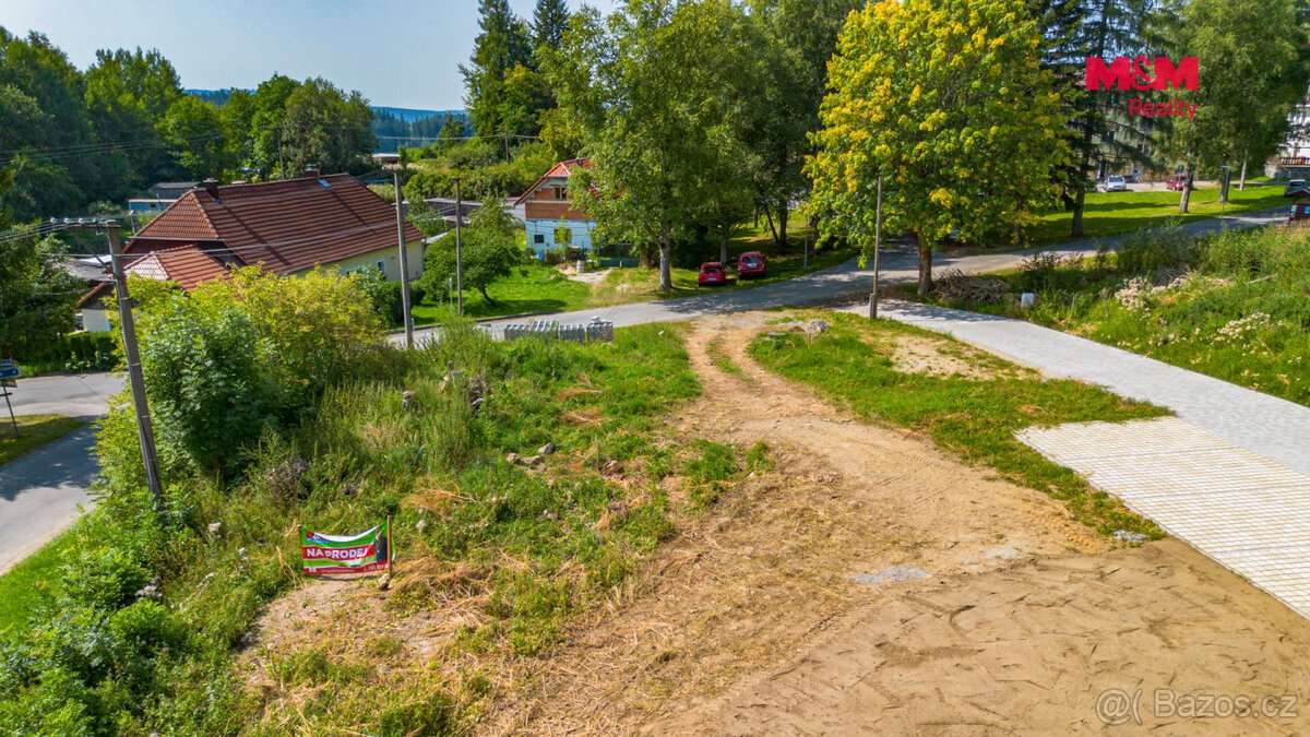 Prodej pozemku k bydlení, 800 m², Bližná, Černá v Pošumaví