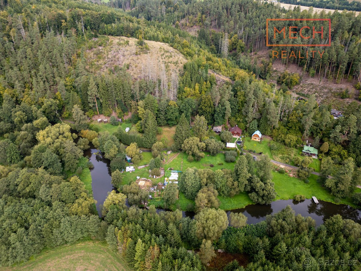 Stavební pozemek Libež, 1248 m2