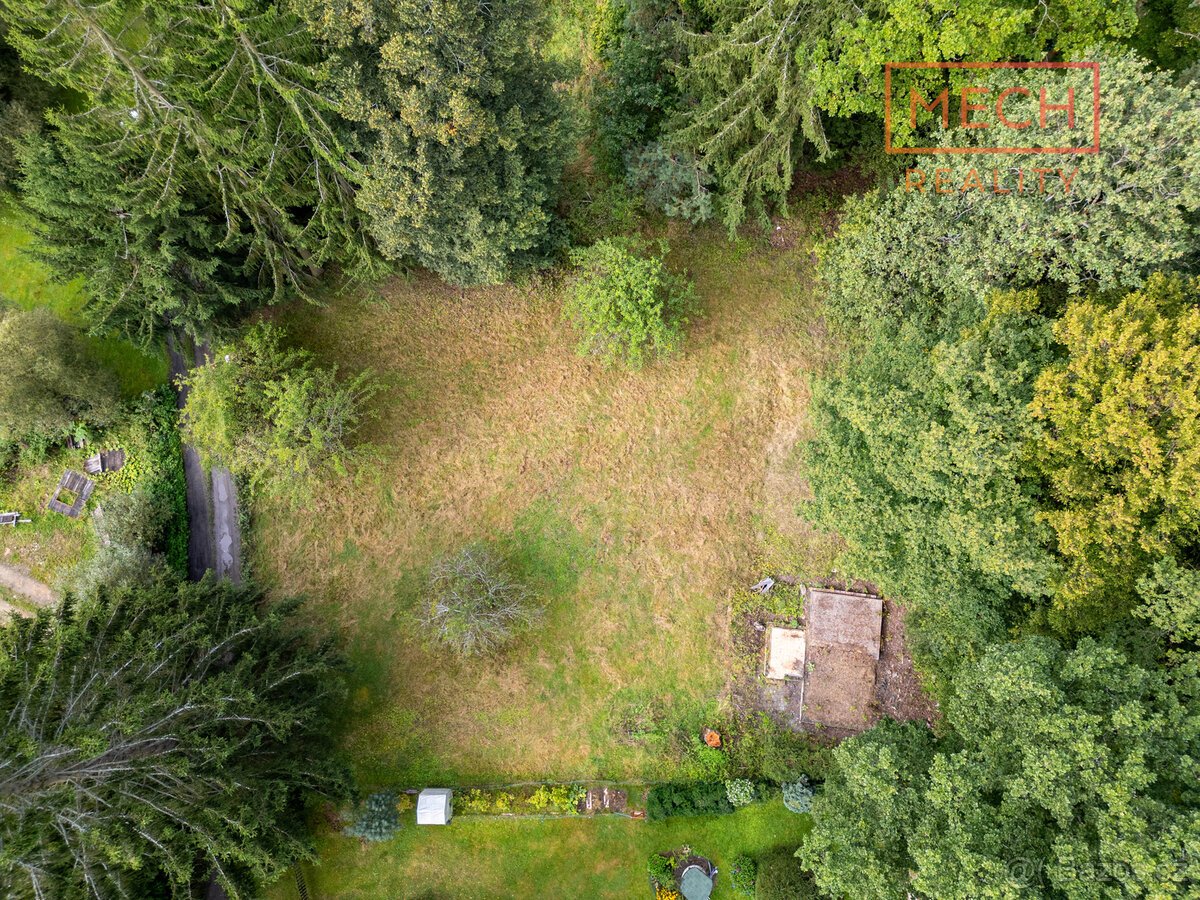 Stavební pozemek Libež, 1248 m2
