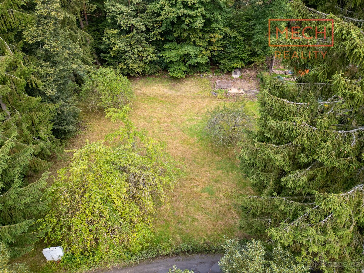 Stavební pozemek Libež, 1248 m2
