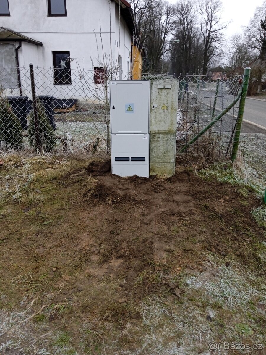 stavební pozemku 4532 m² Okna v Podbezdězí č,p 338/2