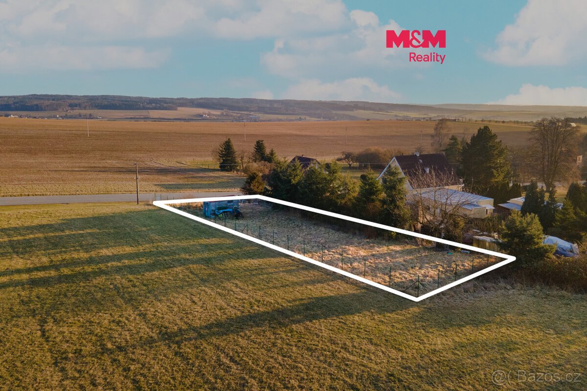 Prodej pozemku k bydlení, 733 m², Břasy