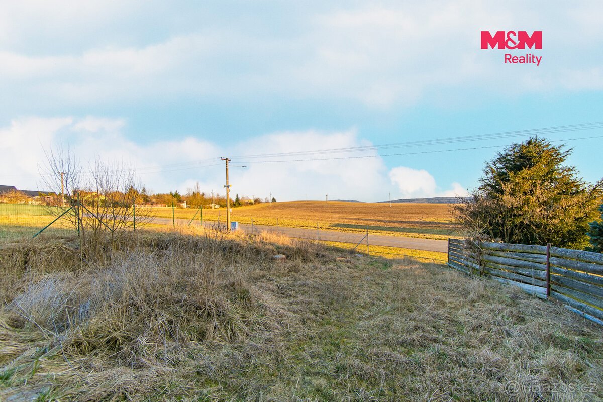 Prodej pozemku k bydlení, 733 m², Břasy