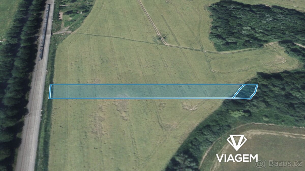 Pole 3 083 m², Podíl 17 % o výměře 514 m²