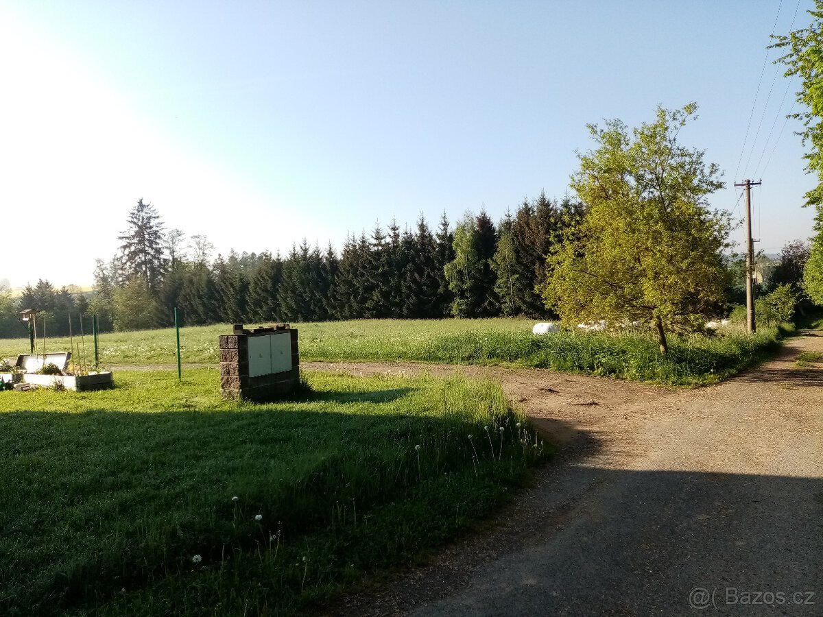 Prodej staveb. pozemku 800m2, Květinov, okres Havlíčkův Brod