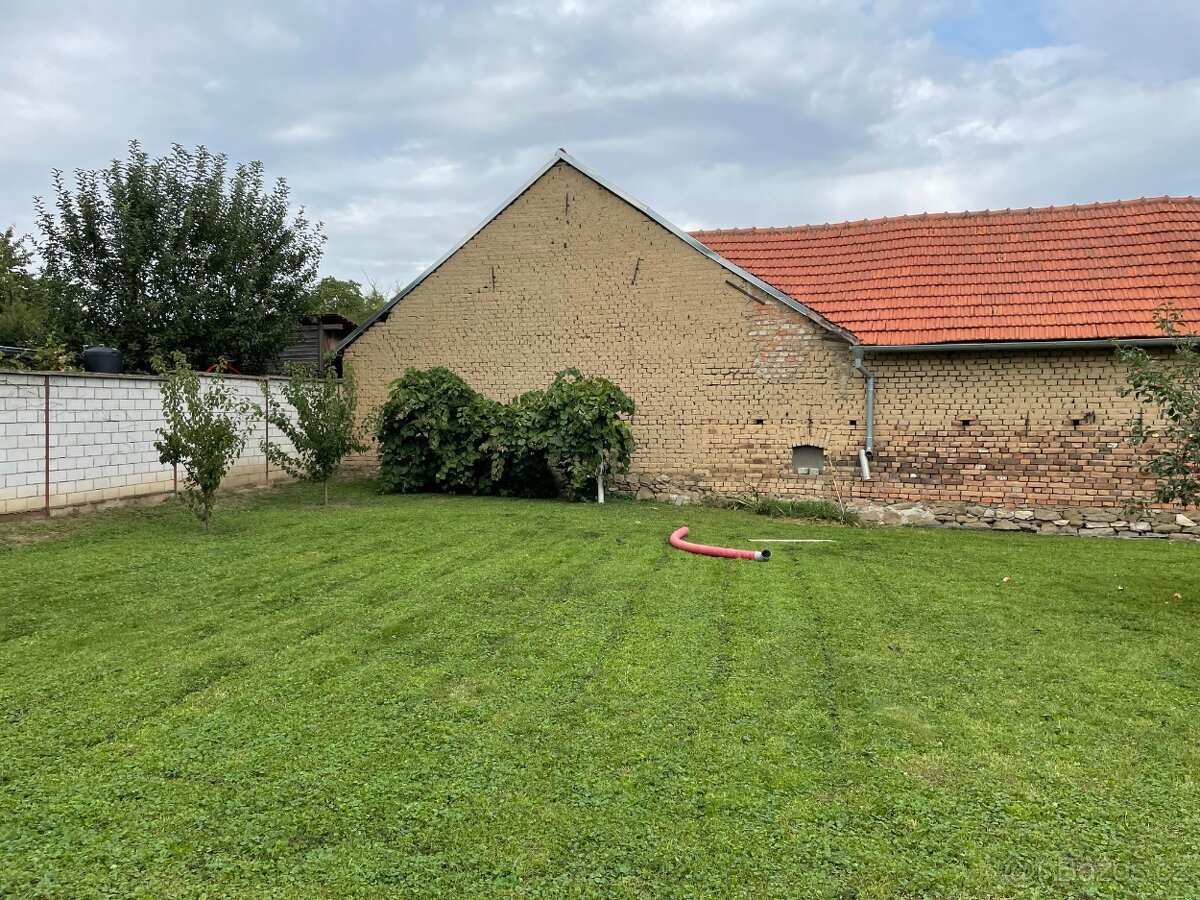 Prodej pozemku, domu, Olšany u Prostějova