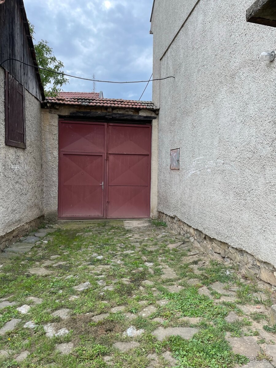 Prodej pozemku, domu, Olšany u Prostějova