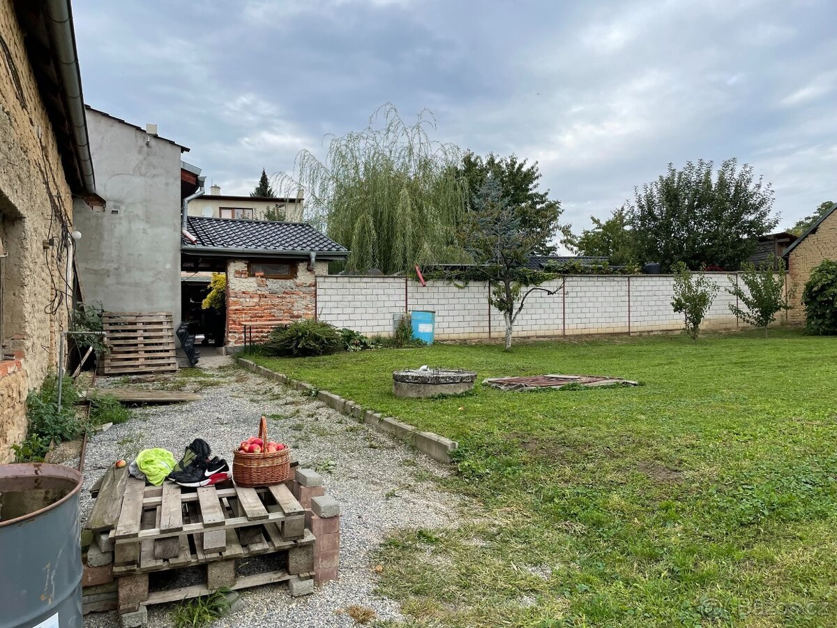 Prodej pozemku, domu, Olšany u Prostějova