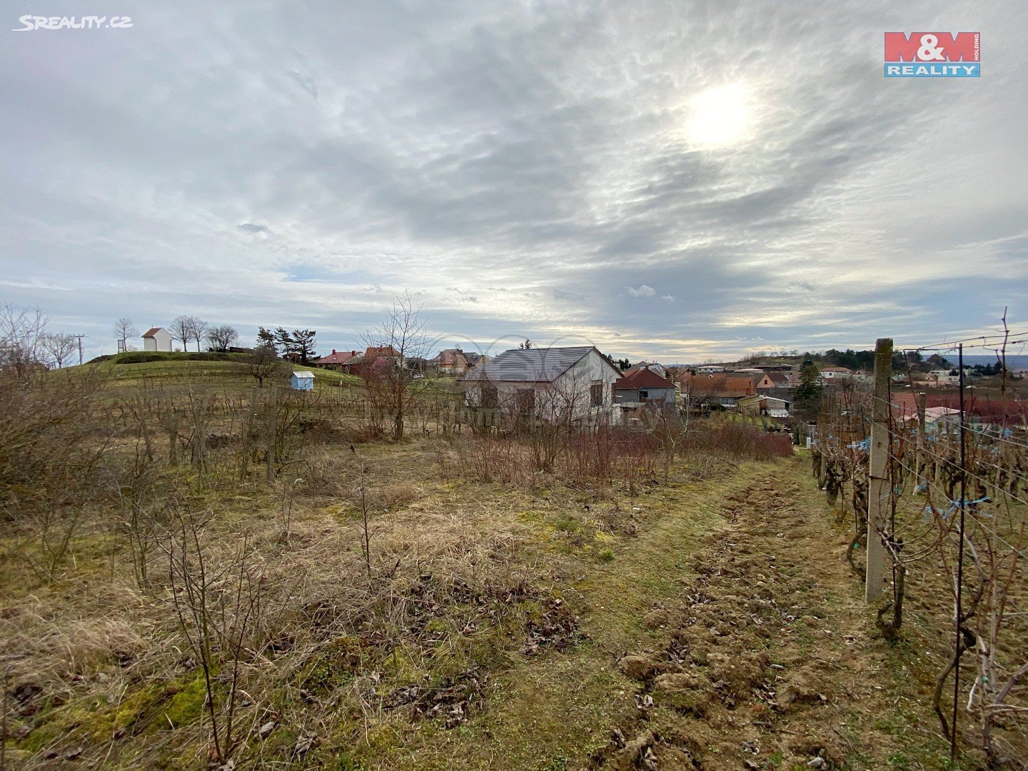 Prodej  stavebního pozemku 1 200 m²