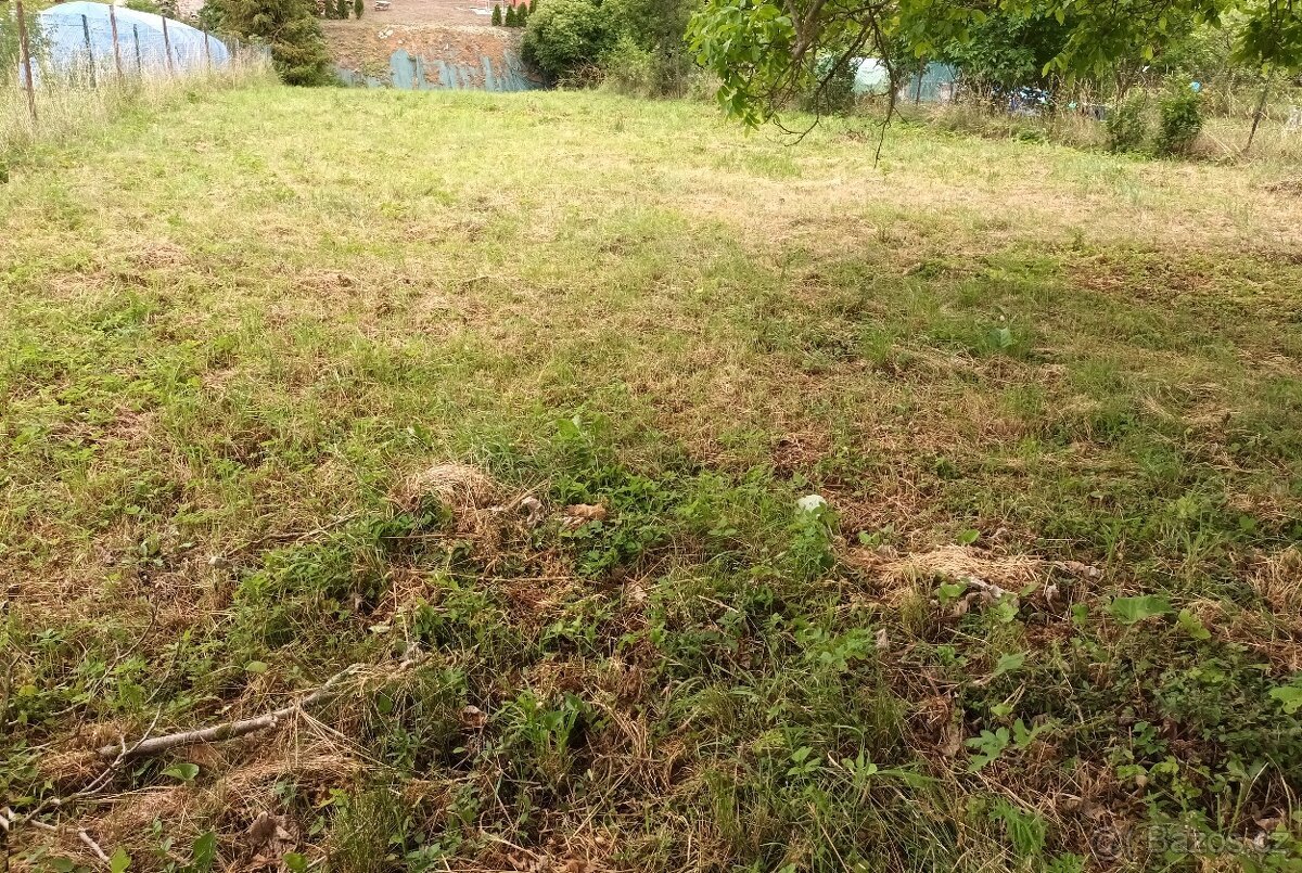 Prodáme pozemek - zahradu v obci Nelešovice - RK nevolat