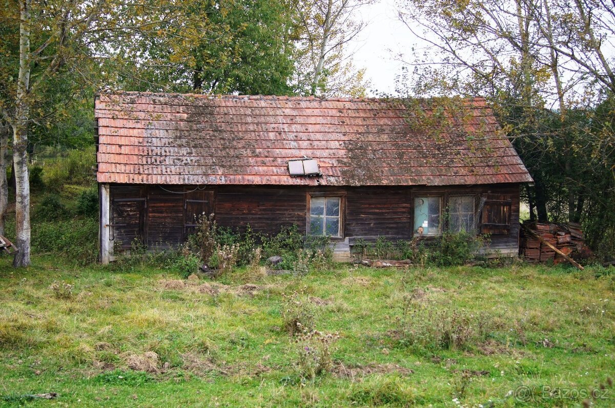 Prodej pozemků Korkyně 14000-55000m2, se stavbou 51m2 čp. 41
